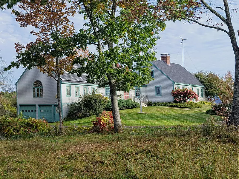 72 Hodgdon ST, Damariscotta, ME 04543