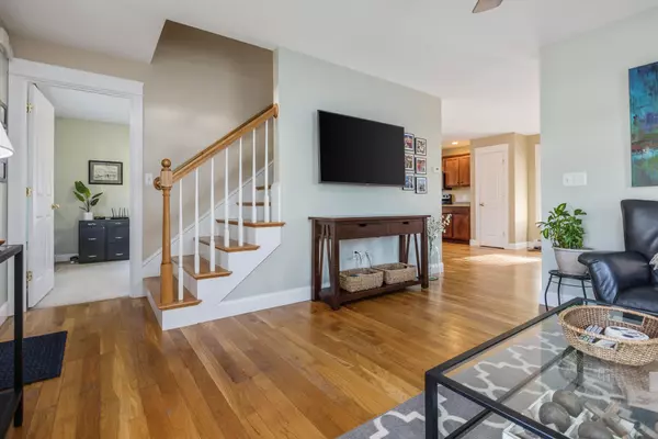 South Portland, ME 04106,106 Cumberland RD