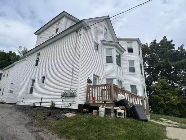 76 Maine AVE, Rumford, ME 04276