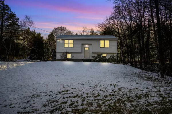 61 Dutton HL, Gray, ME 04039