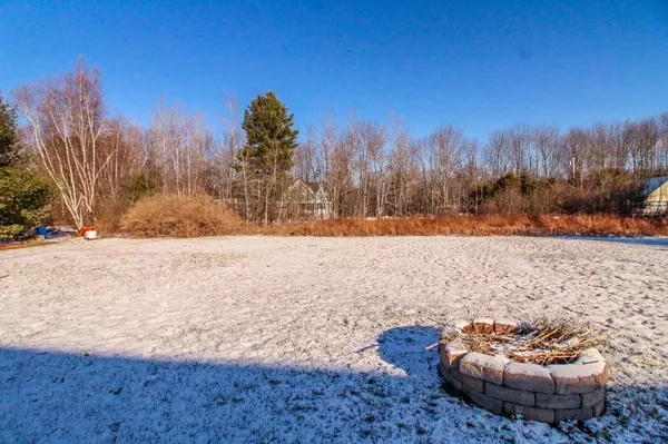 Orrington, ME 04474,49 Arctic Station RD