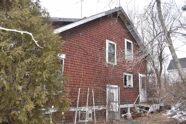 Westbrook, ME 04092,196 Haskell ST