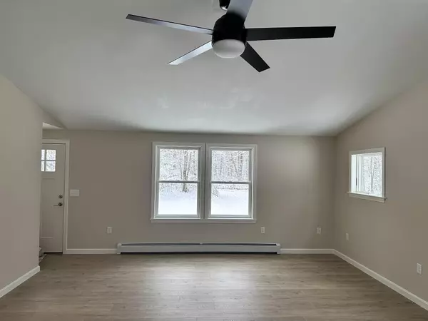 Waterboro, ME 04061,13 Spring Lake DR