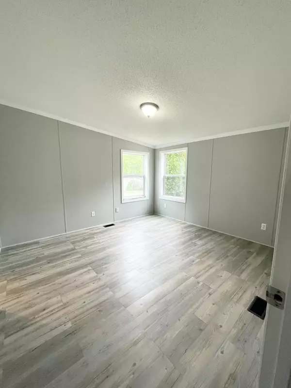 Lisbon, ME 04250,47 Woodside DR