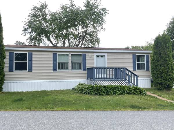 47 Woodside DR, Lisbon, ME 04250