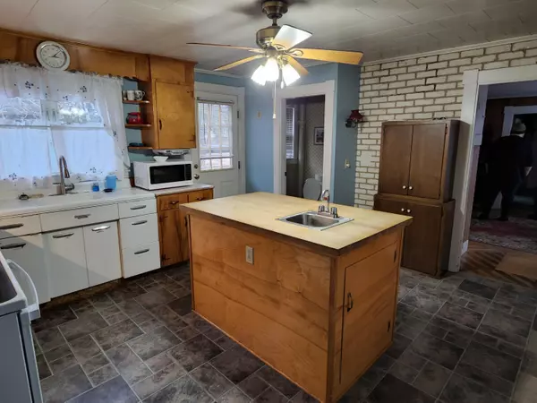 Milford, ME 04461,3 Penobscot ST