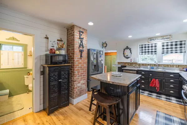 Litchfield, ME 04350,103 Buker RD