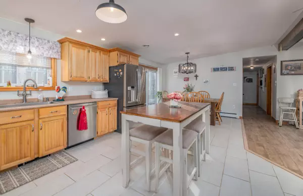 West Gardiner, ME 04345,11 Woodland DR