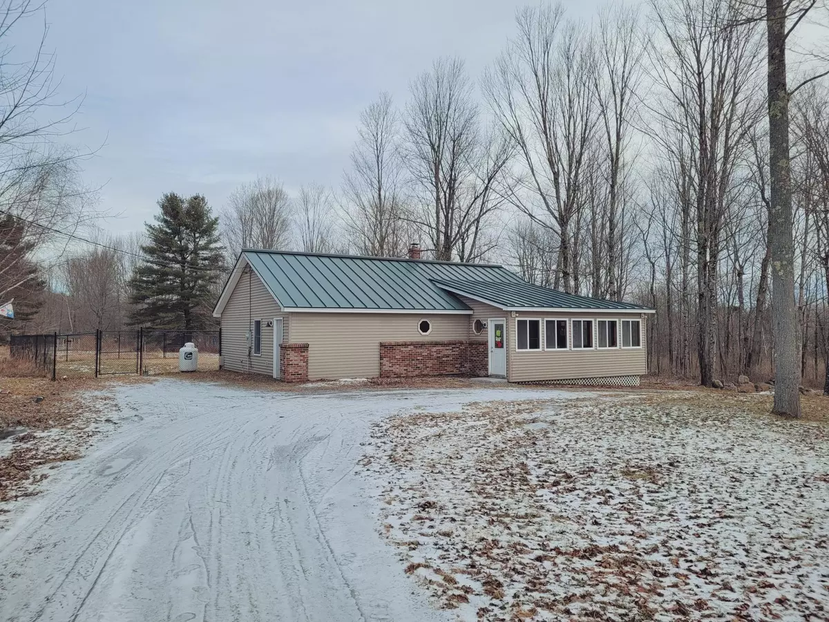 Sidney, ME 04330,345 Drummond RD