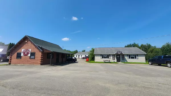 Newport, ME 04953,262 Moosehead TRL