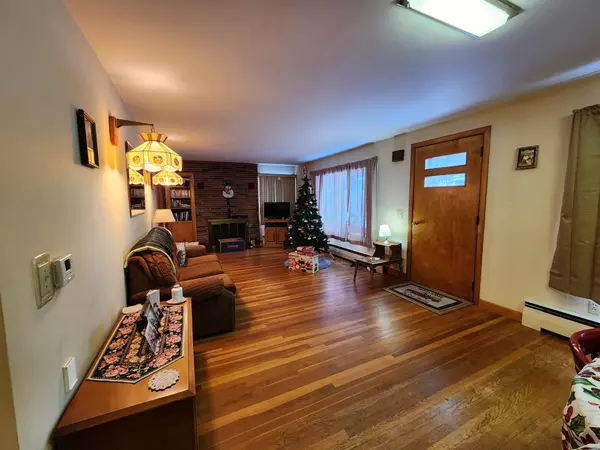 Mexico, ME 04257,6 Carver ST