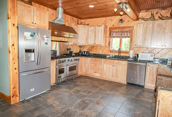 Phillips, ME 04966,65 E Madrid RD