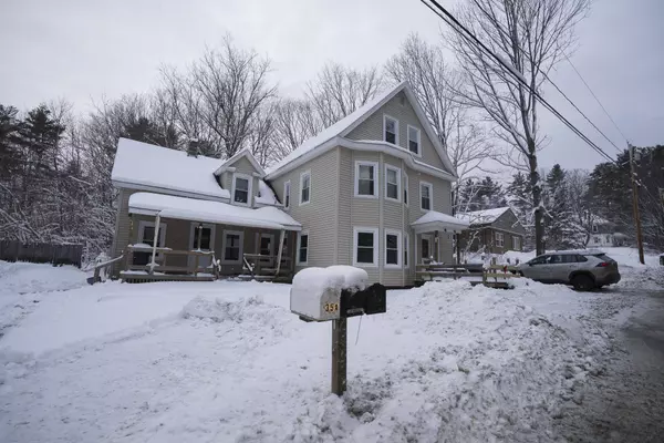 Oakland, ME 04963,34 Summer ST