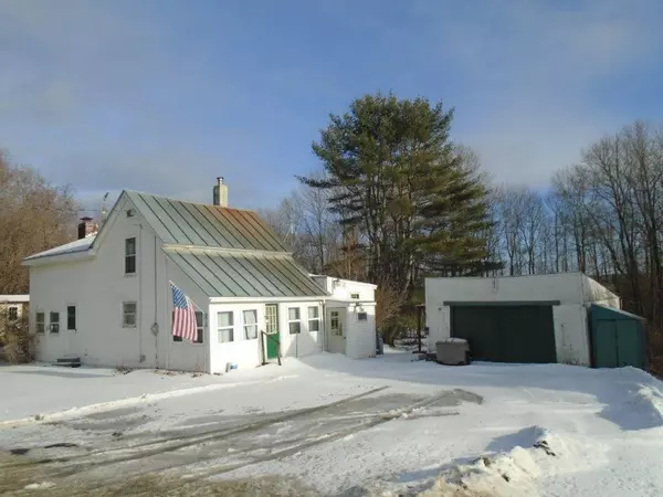 229 Oak ST, Oakland, ME 04963
