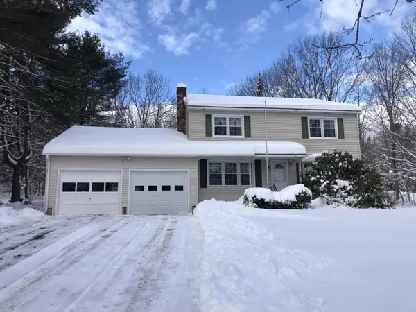 72 Ridge RD, Waterville, ME 04901