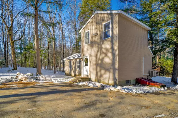 New Gloucester, ME 04260,19 Jack Hall RD