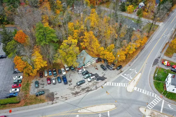 Orono, ME 04473,19 College AVE