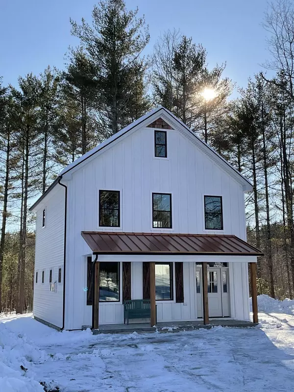 12 Evergreen LN, Richmond, ME 04357