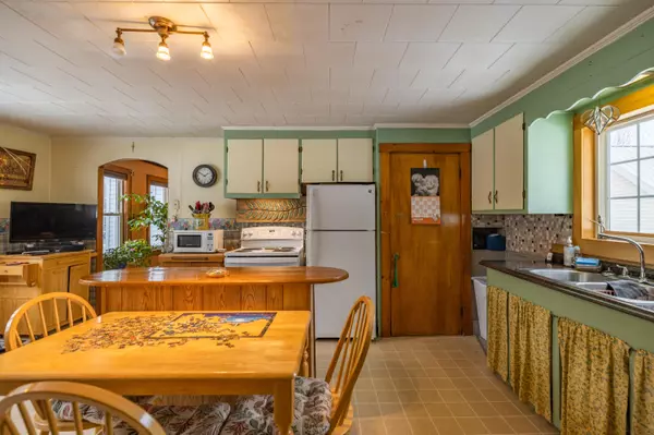 Gardiner, ME 04345,504 Water ST