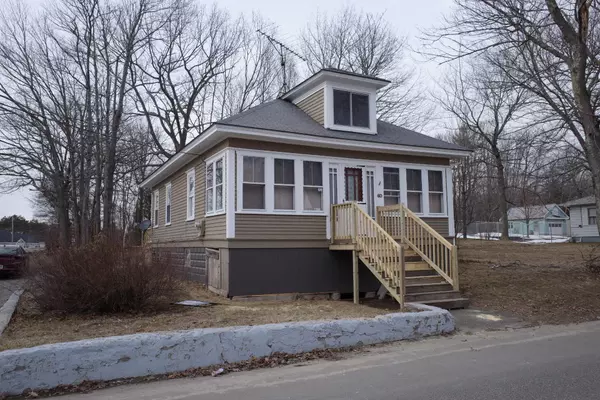 60 Grammar ST, Sanford, ME 04073