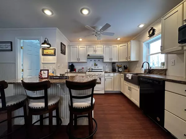 Fort Fairfield, ME 04742,87 Strickland RD