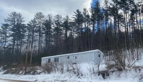 65 Greenwood ST, West Paris, ME 04289