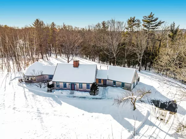 Oakland, ME 04963,60 Tukey RD