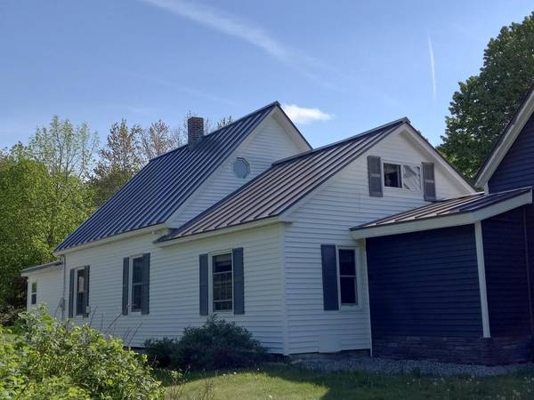 154 Macomber Hill Rd RD, Jay, ME 04239