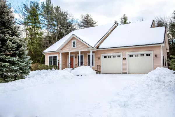 24 Deerfield DR, Brunswick, ME 04011