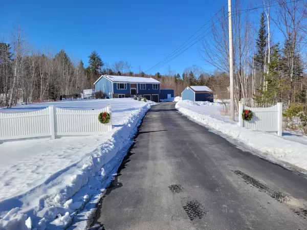 Glenburn, ME 04401,44 Cedar Breeze S