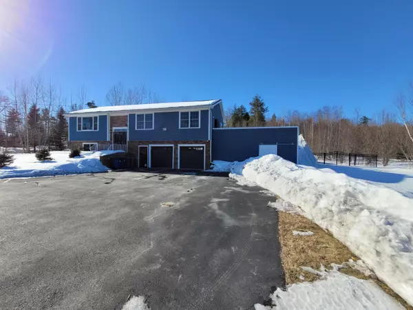 Glenburn, ME 04401,44 Cedar Breeze S