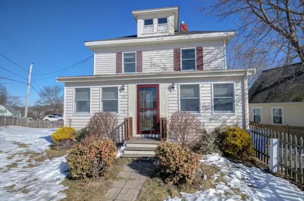 South Portland, ME 04106,112 Ridgeland AVE