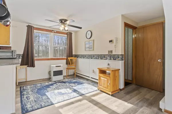 Warren, ME 04864,45 Medomak Valley CT