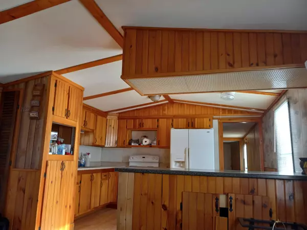 Palmyra, ME 04965,558 Warren Hill RD