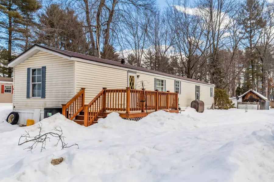 127 Shaker RD #16, Gray, ME 04039