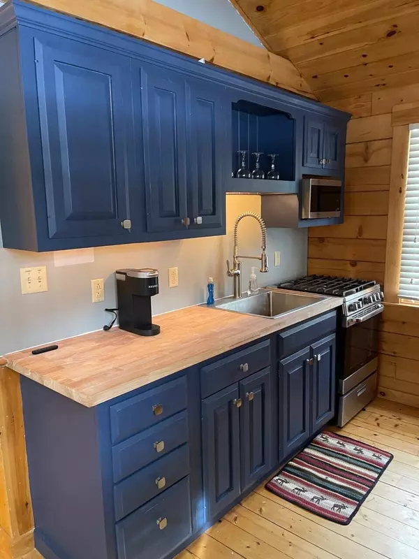 Lincolnville, ME 04849,884 & 889 Beach RD