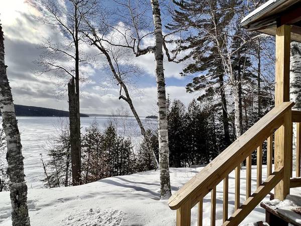 5 Lyons LN #6, Rangeley, ME 04970