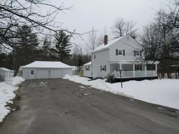 Norridgewock, ME 04957,64 Mercer RD