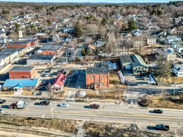 Lisbon, ME 04252,8 Oak ST