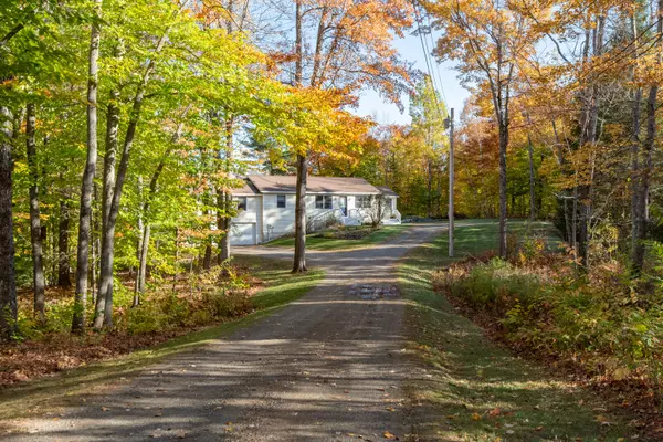 Sidney, ME 04330,117 Quaker RD