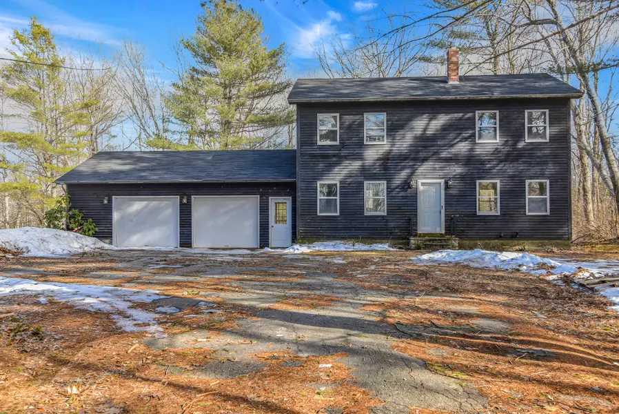 285 White RD, Bowdoinham, ME 04008