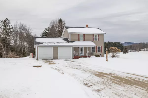 4 Lyn RD, Buckfield, ME 04220