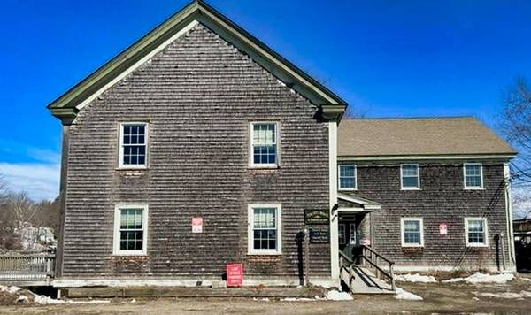 40 Main ST, Damariscotta, ME 04543