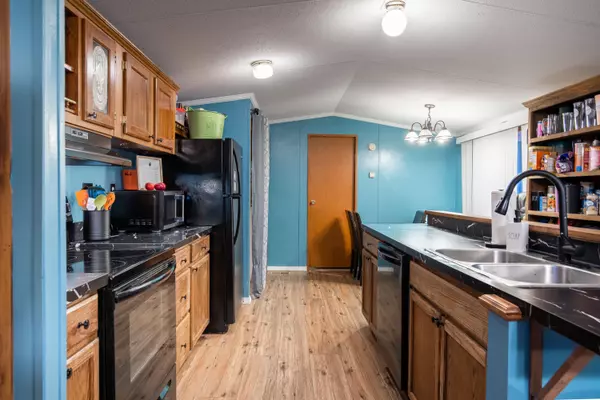 Mechanic Falls, ME 04256,23 Tirrell AVE