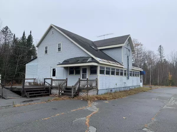 102 Carrabassett RD, New Portland, ME 04961