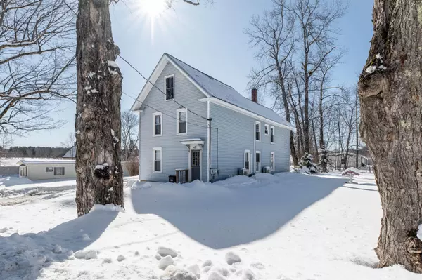 6 Cottage ST, Guilford, ME 04443