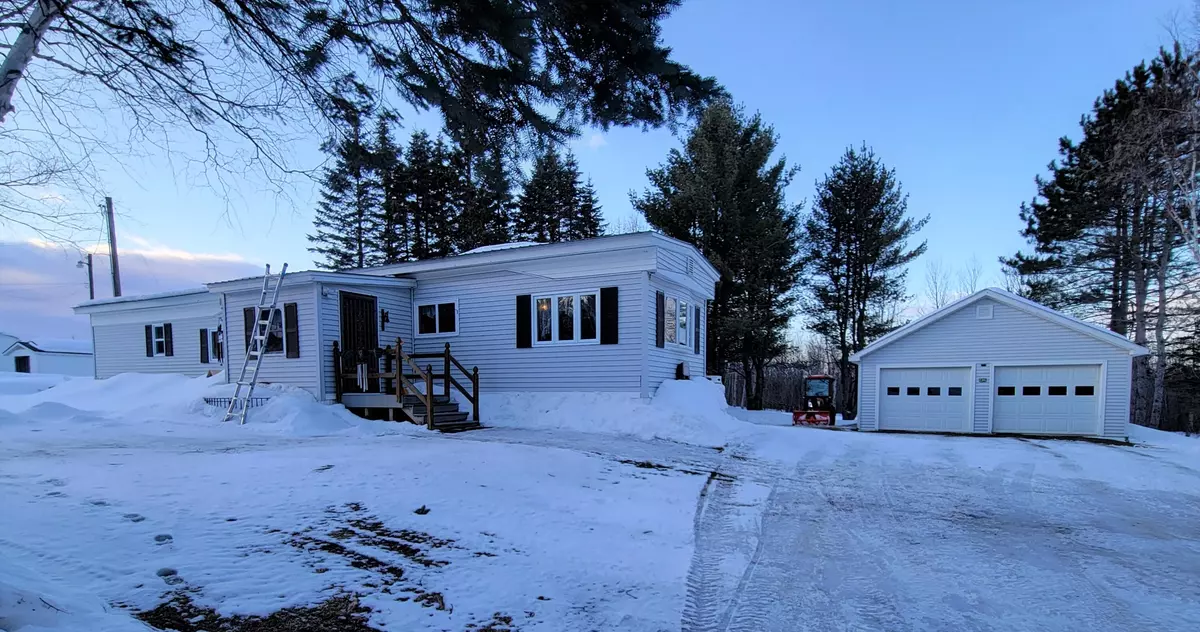 Fort Fairfield, ME 04742,42 Dumond RD