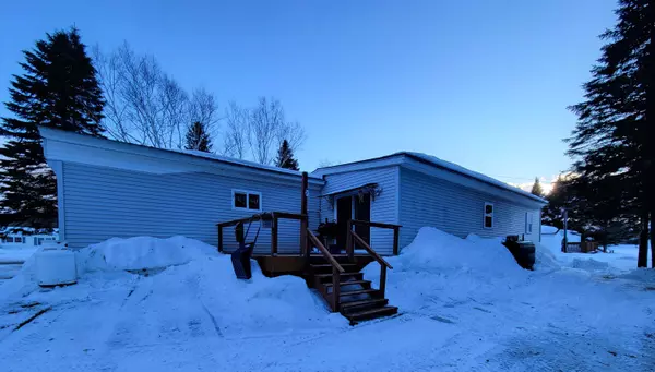 Fort Fairfield, ME 04742,42 Dumond RD