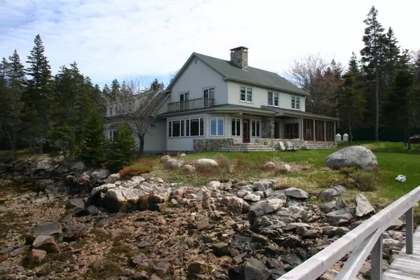 Isle Au Haut, ME 04645,111 Point Lookout RD