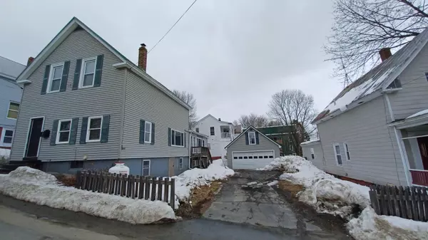 21 Gray ST, Waterville, ME 04901